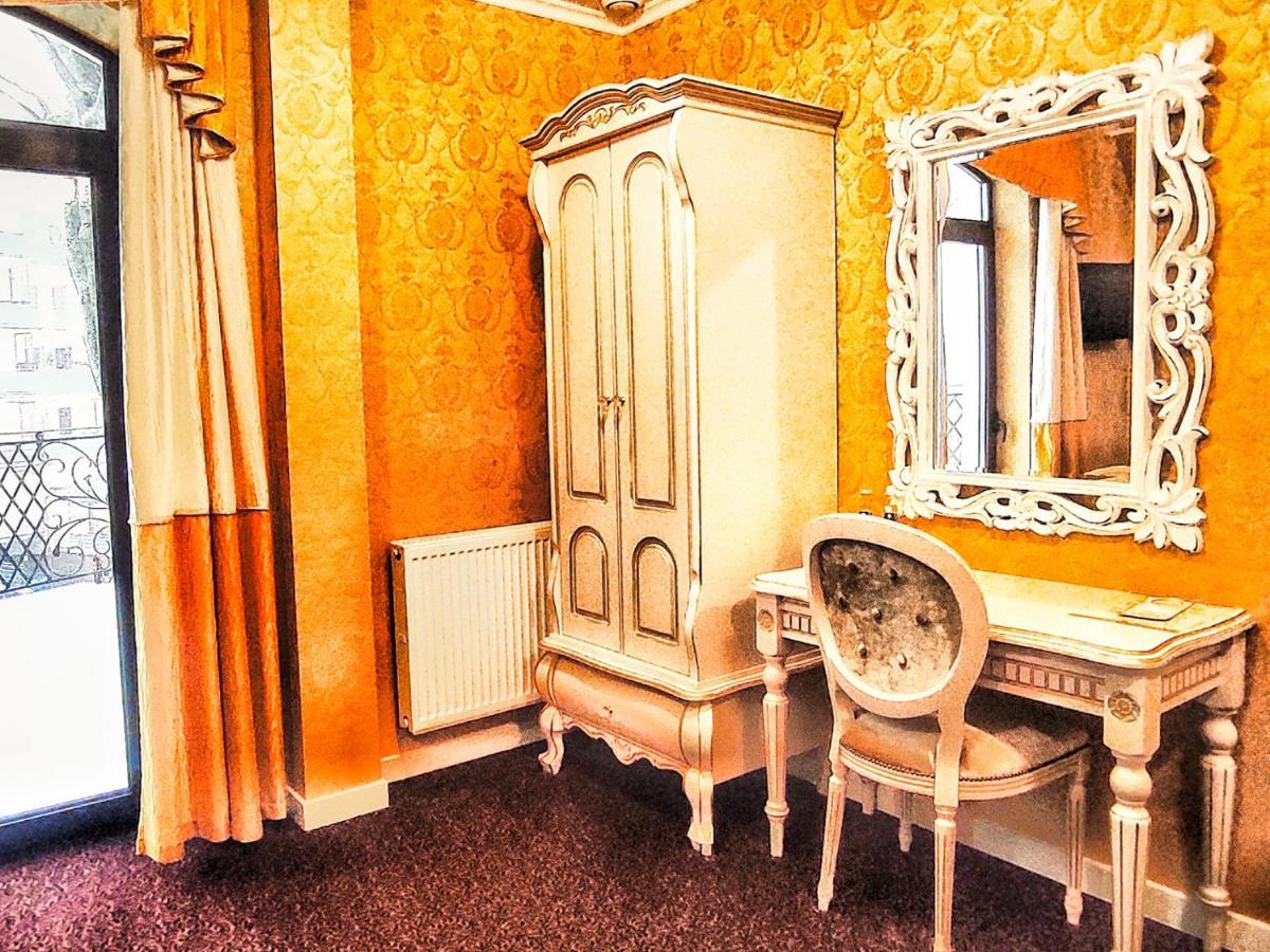 Royal Palace Centrum Bankietowe 萨诺克 外观 照片